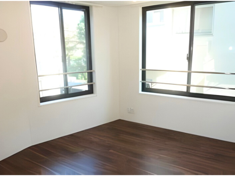 LEGALAND西小山 301