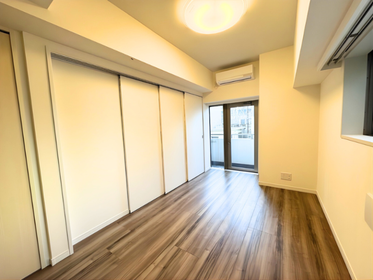 ラ・ヴェーヌ 604