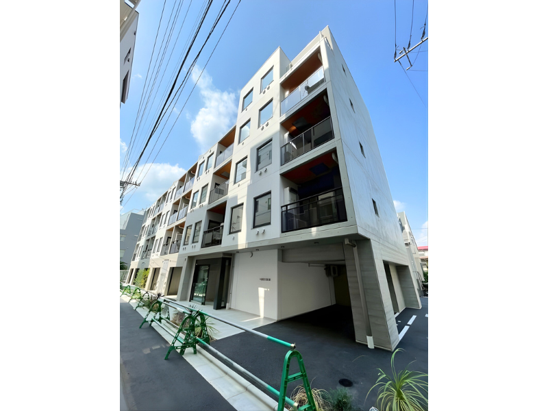 ルミーク北千住 402