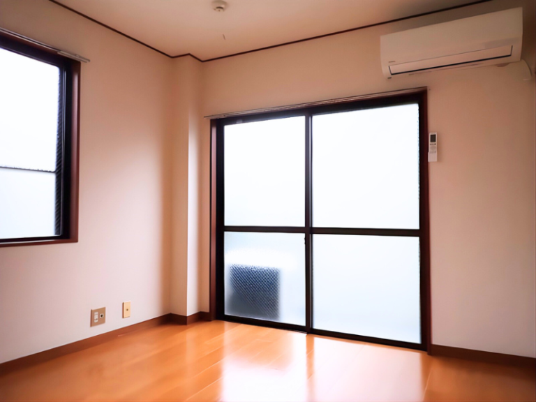 ハイツカブラキ 201