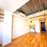 ｔｒｉａｓ．Ｋ 102-5